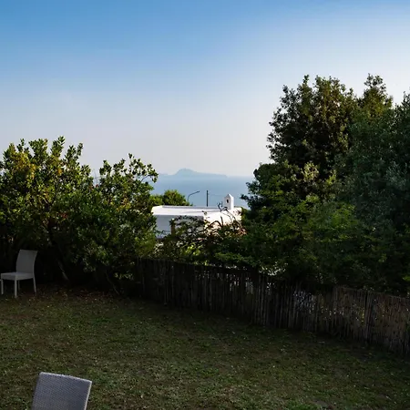 Vesuvian Glamping Luxusní stan